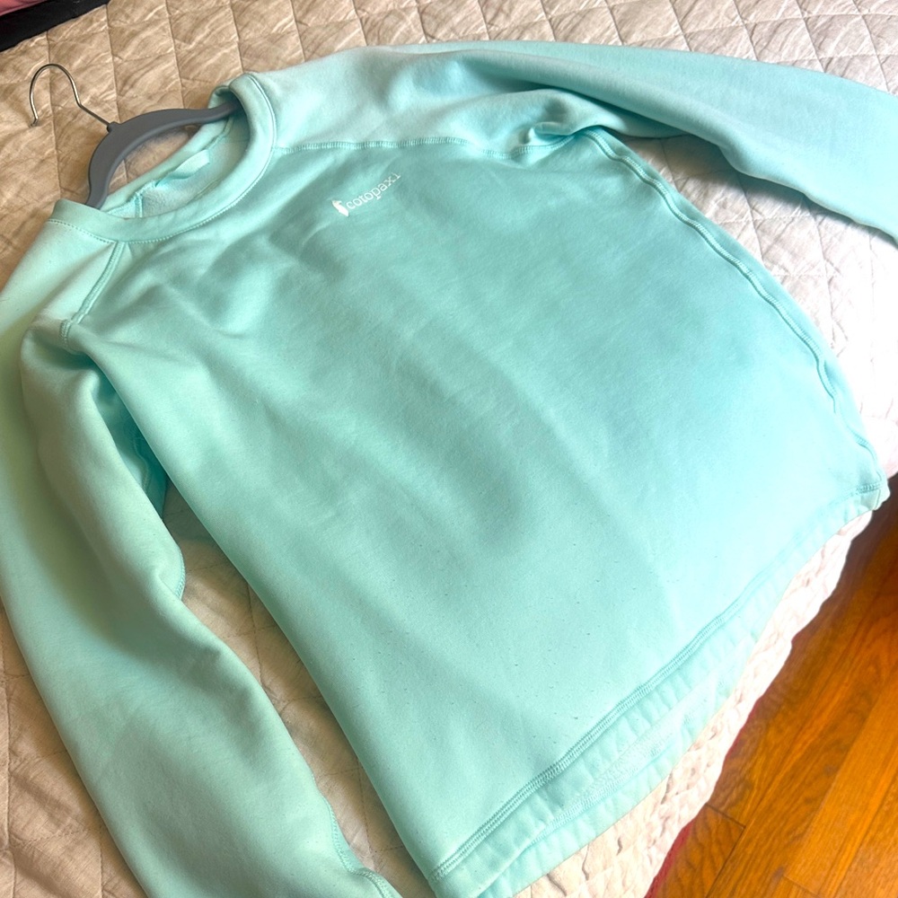 Cotopaxi Women's Aqua Crew Neck Sweater